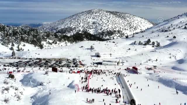 Denizli Kayak Merkezi 100 günde 200 bin ziyaretçiyi ağırladı