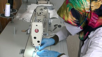Tatvanlı kadınlar maske üretimine başladı
