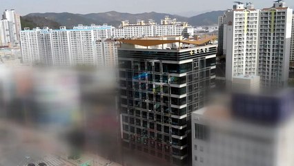 건물 내 두 병원서 228명 확진..."외부 감염원 유입 추정" / YTN