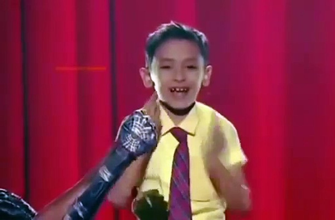 Teri Ungli Pakad Ke Chala  ladala movie Song