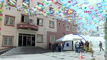 DİYARBAKIR HDP önündeki eylemde 211'inci gün
