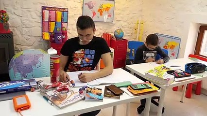 ATTENTE vs RÉALITÉ : L'école à la Maison ! (en confinement)