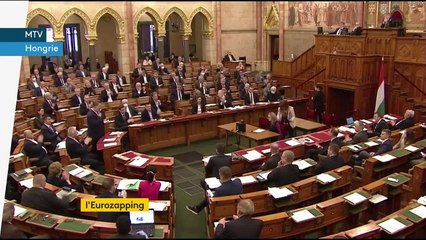 Coronavirus : drapeaux en berne en Espagne, un Van Gogh volé aux Pays-Bas