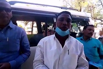 अयोध्या: नगर अध्यक्ष ने टीम के साथ लोगों को किया जागरूक