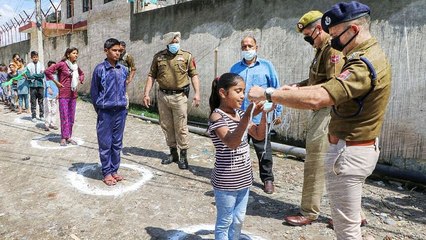 Coronavirus Lockdown: सख्ती के बीच Police ने गर्भवती महिला को अस्पताल पहुंचाया