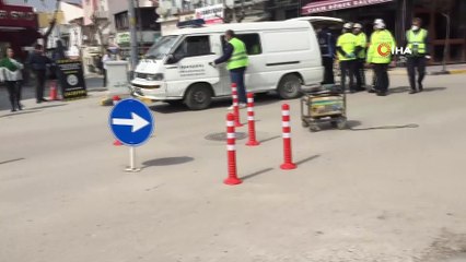 Edirne’de caddeler trafiğe kapatıldı