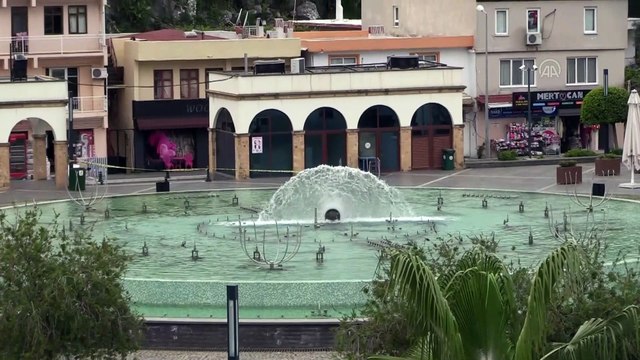 Marmaris'te 'Evde kal' çağrılarına büyük oranda uyuldu - MUĞLA