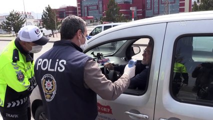 Afyonkarahisar'daki koronavirüs denetimleri vatandaşı memnun etti