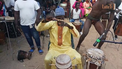 Résumé des meilleurs moments de Momo Ngom le fils de Babou Ngom Tambour Major...