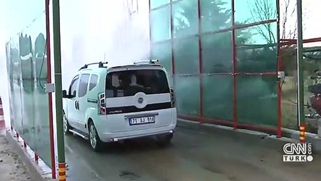 Ankara'da araçlar için dezenfeksiyon tüneli kuruldu