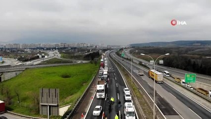 Otomobiliyle seyahat eden 76 yaşındaki adamdan ilginç savunma: "Parkta oturmuyorum, sokağa...