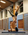 Equilibre parfait de ces 3 acrobates !