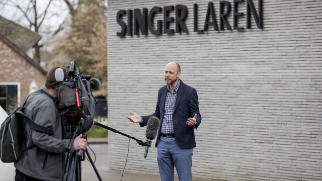 Van Gogh Painting Stolen From Museum Closed Due to Coronavirus