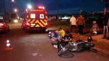 Motociclista e pedestre ficam feridos em atropelamento no Bairro Periolo