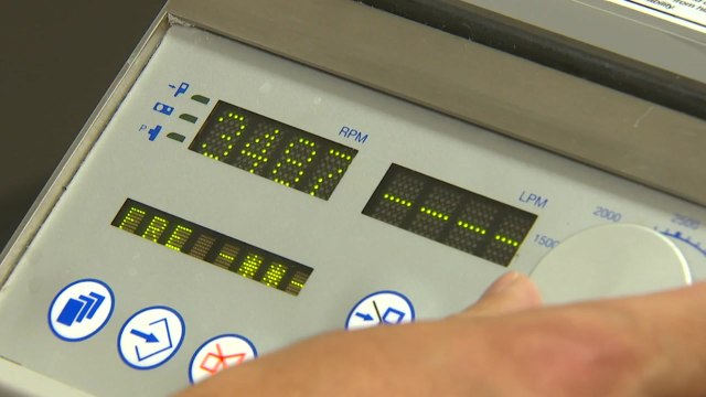 전문가가 본 '최후의 수단' 완치자 혈장 치료의 효과 / YTN