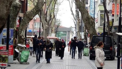 Evde kal çağrısına uymadılar, caddeleri doldurdular
