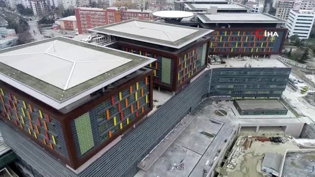 İnşaatında sona gelinen 1000 yataklı Göztepe Şehir Hastanesi havadan görüntülendi