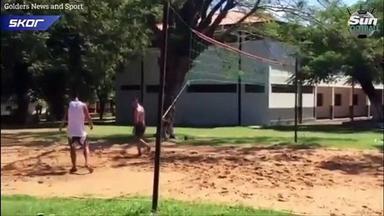 Ronaldinho, katil ve hırsıza yenildi!