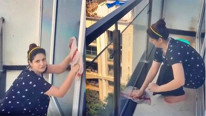 Zareen Khan का Lockdown में ये Video Internet पर हो रहा है VIRAL; Watch Video | Boldsky