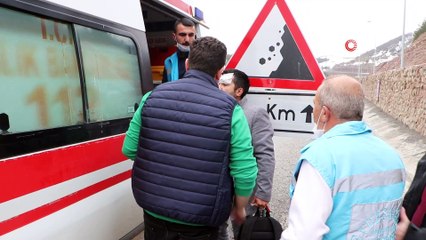 Takla atan araçtan hafif yaralı kurtuldu