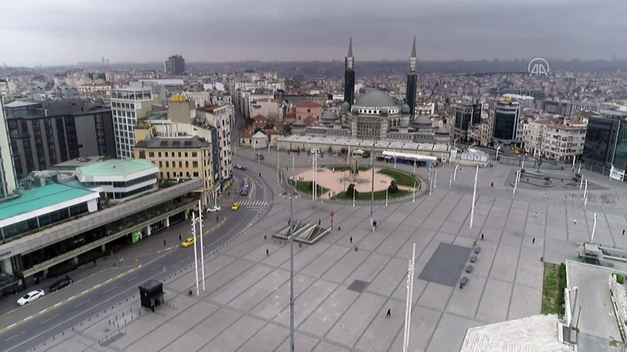 'İstanbul'un Meydanları'nda 'koronavirüs sessizliği' - Taksim Meydanı