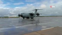 Tıbbi yardım taşıyan askeri uçak Madrid'e indi