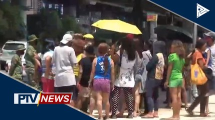 Mga umano'y residente ng Sitio San Roque, Q.C. nagrally dahil walang natatanggap na ayuda