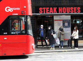 Son Dakika: İngiltere'de koronavirüsten ölenlerin sayısı 2 bin 352'ye yükseldi