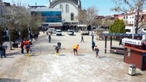 Meydan, cadde ve sokaklar sabunlu suyla yıkandı