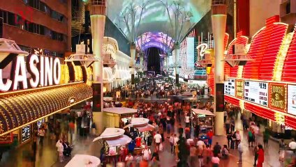 Las Vegas Showgirls Start Online Show to Help Fund Out of Work Performers