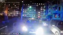 Ce conducteur bloque une ambulance en pleine route !