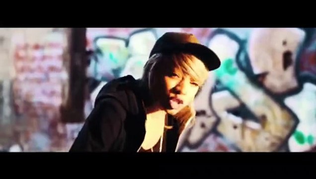 Cardi B ft. Lil Kim, Lil Mama, Meek Mill, Kash Doll, Ceytra - Summer Body