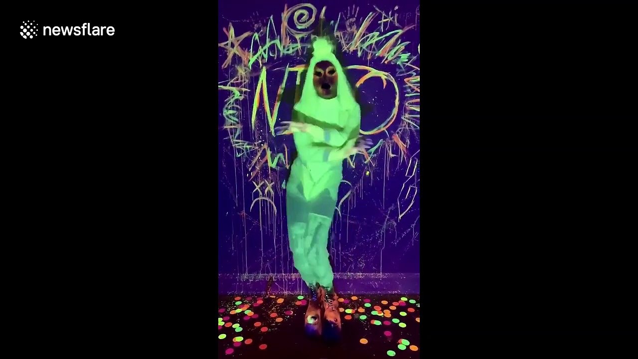 Chicago drag queen with important and funny PSA about handwashing