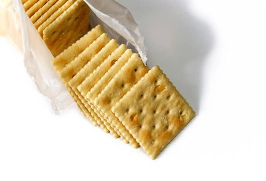 Alton Brown’s Easy Recipe for Spicy Saltine Crackers is a Quarantine Game-Changer