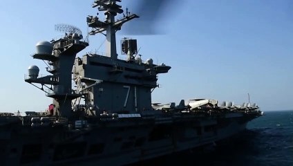 EUA retiram militares de porta-aviões afetado por Covid-19