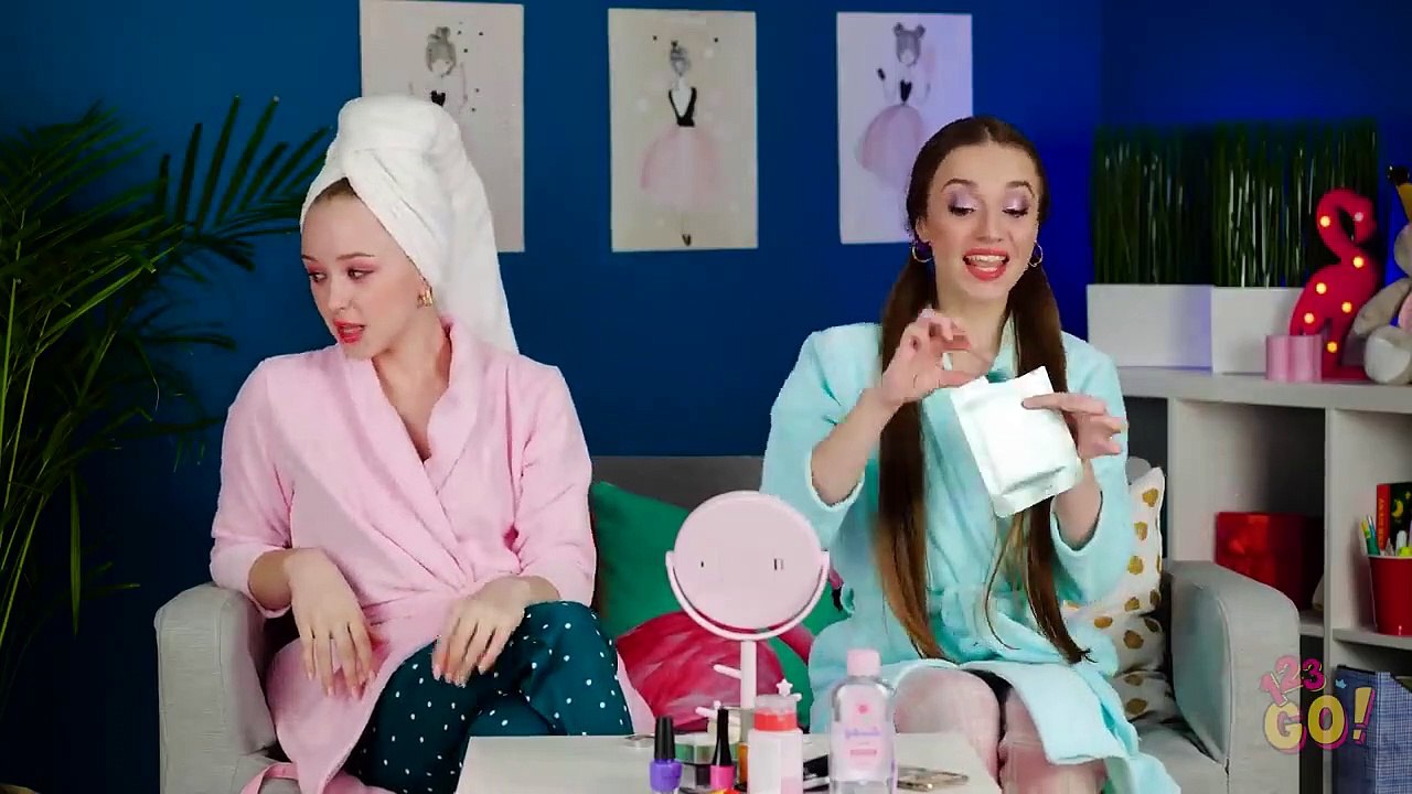 ¡GENIALES BROMAS ENTRE HERMANAS! || Diversión en 123 GO! Spanish