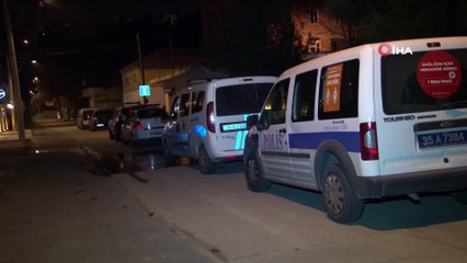 Korona virüsü hiçe sayıp metruk binada kumar oynadılar