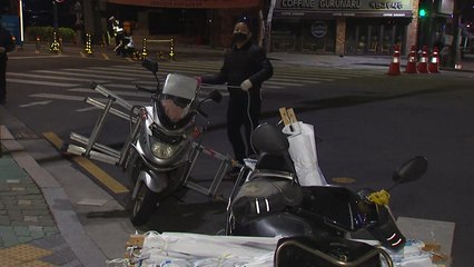 [영상] '새벽 0시 땡' 현수막 명당 자리 싸움 / YTN