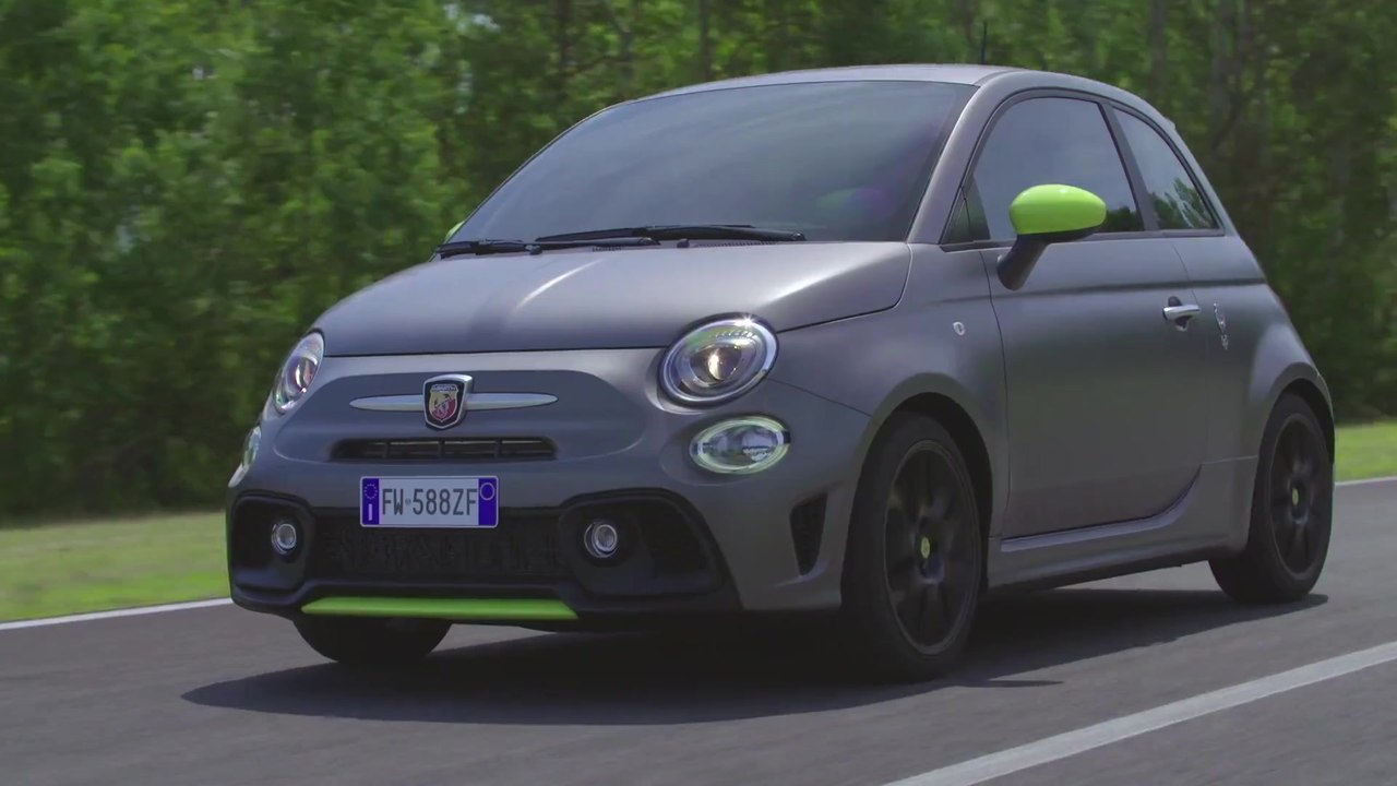 Rennsportfans wählen Abarth 595 und Abarth 695 zum „Racer des Jahres“
