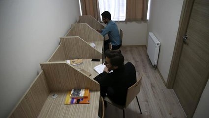 Son dakika: Gençlik ve Spor Bakanı Kasapoğlu: 380 bin üniversite öğrencisine yurt ücretleri iade ediliyor