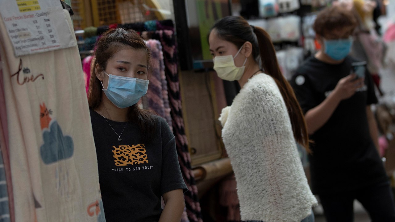 Singapore’s coronavirus case number hits 1,000...