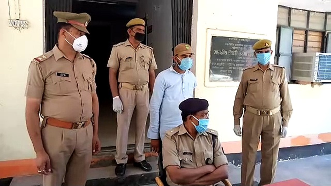मथुरा: लॉकडाउन में दौरान तस्करी की शराब बेचने व...