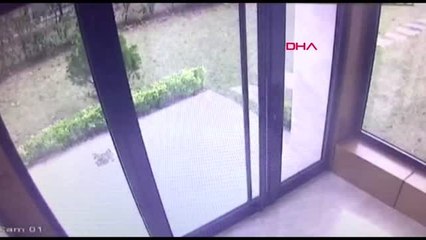BEYLİKDÜZÜ'NDE HIRSIZLARIN APARTMANA GİRİŞ ÇIKIŞ ANLARI KAMERADA