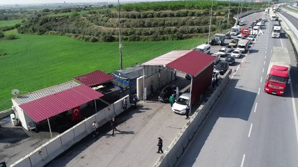 Otoyolda binlerce araç ve vatandaş korona virüs denetimine girdi