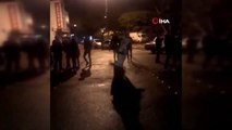 Sokak ortasında dansöz oynatarak doğum günü partisi yapan gençlere polisten baskın