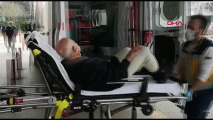 Yaşlı adamı, eve yardım kolisi getiren Vefa Ekibi kurtardı