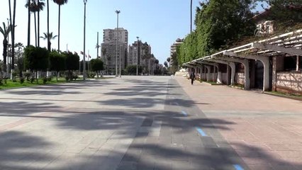 "Türkiye'nin Meydanları"nda "koronavirüs sessizliği"