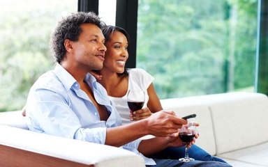 The Best Wines to Pair With Your Favorite Types of TV Shows, According to an Expert