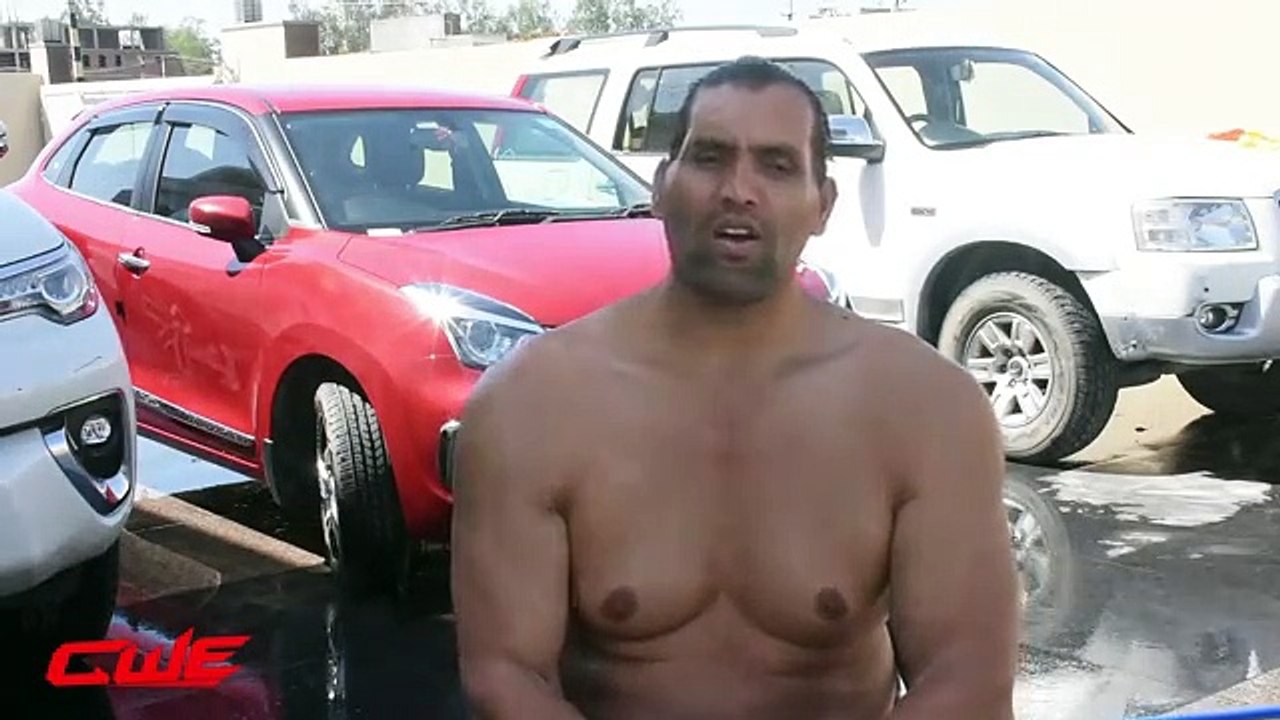 CWE_|_Great_Khali_will_wash_the_car_today