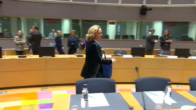 La Comisión Europea propone un fondo de 100.000 millones para combatir el desempleo